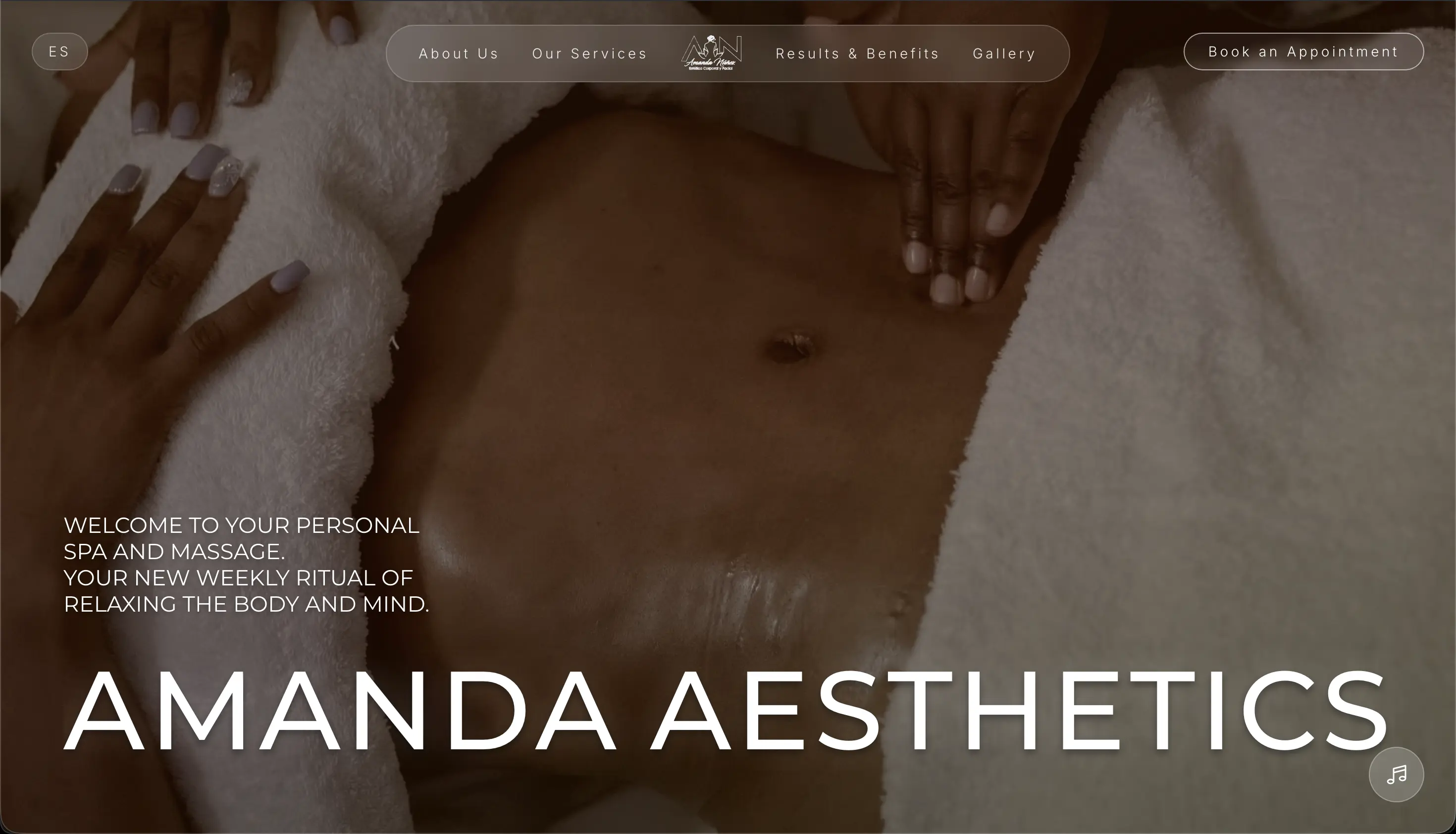 Amanda - Sitio web estético y moderno desarrollado por WireBox